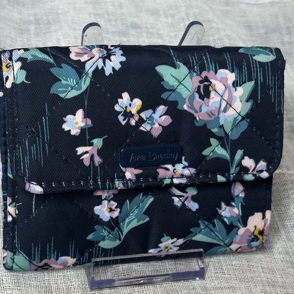 Vera Bradley Navy Garden Design RFID Riley Compact Wallet Designer NWOT - Picture 3 of 16